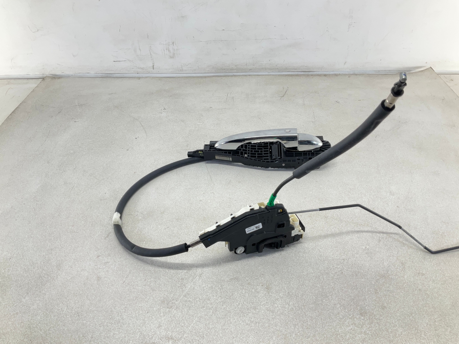 17-20 MASERATI Levante Exterior Rear Right Passenger Door Handle W/ Actuator