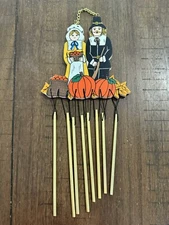 Rare Vintage Wood Wind Chime Thanksgiving Holiday Pilgrims Pumpkins GUC