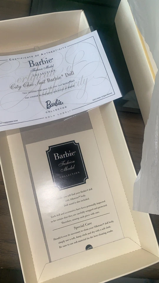 City Chic костюм Silkstone Barbie золотой этикетки никогда не доставался из коробки с сертификатом - Изображение 3 из 3