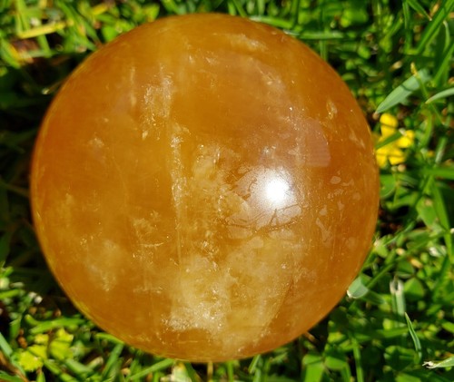 2.3" Honey Yellow Calcite Quartz Crystal Sphere Ball Orb Rainbows Star, 306g - Picture 10 of 17