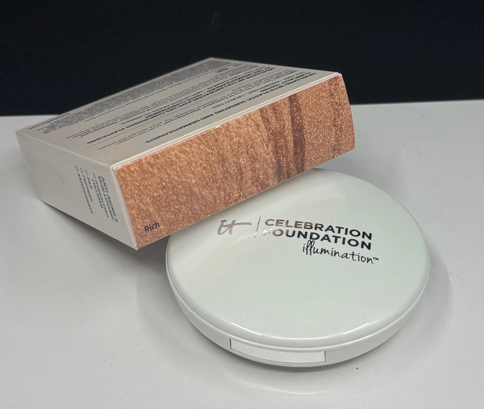 It Cosmetics Celebration Foundation Illumination #RICH - 0.30oz/9g New In Box - Image 3 of 4