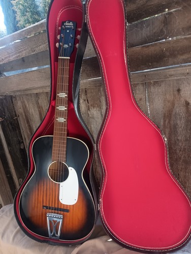 Vintage 1960's Harmony Stella Acoustic Guitar H604 With Chipboard Case