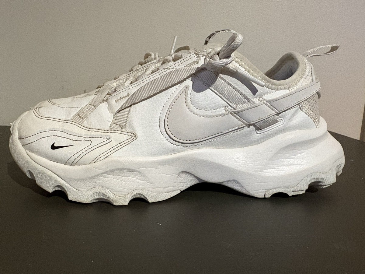 Nike TC 7900 Women's Sneakers Shoe Size 8 DD9682-100 | eBay