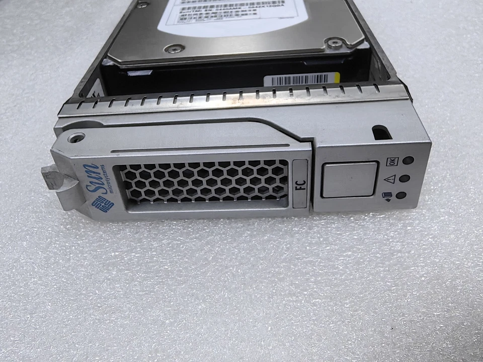 used SUN 390-0396 540-7379 ST340008FSUN0.4T 400G 10K hard drive - Image 3 of 4