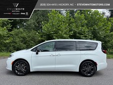 2026 Chrysler Pacifica Select 100TH Anniversary