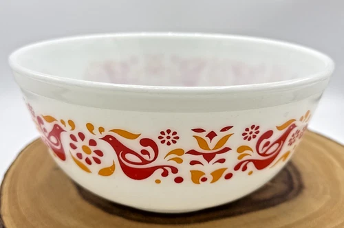 Vintage Pyrex "Friendship" Cinderella 2 1/2 Qt. Mixing Bowl #443 Made in U.S.A