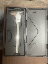 Mitutoyo 505-743 Dial Caliper  0-8" Range With Case 