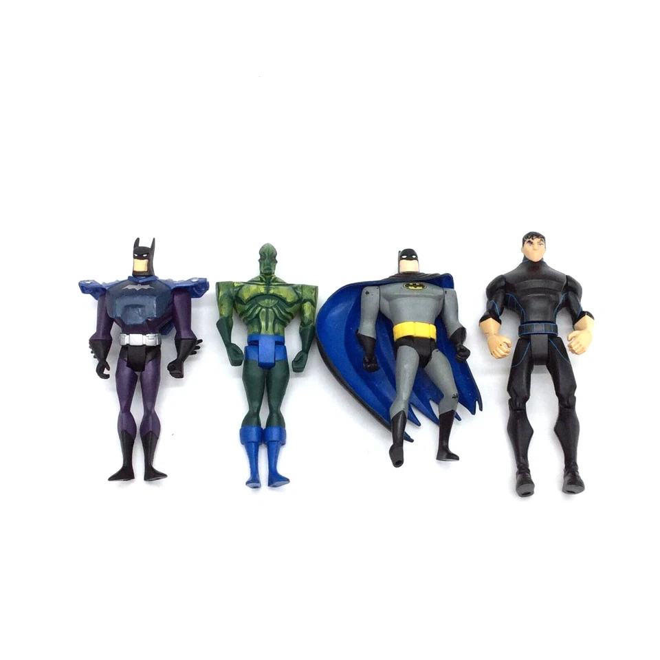 USED Large BATMAN DC LOT WITH RING 19 Action Figures Damaged, Broken, Fodder - Image 3 of 4