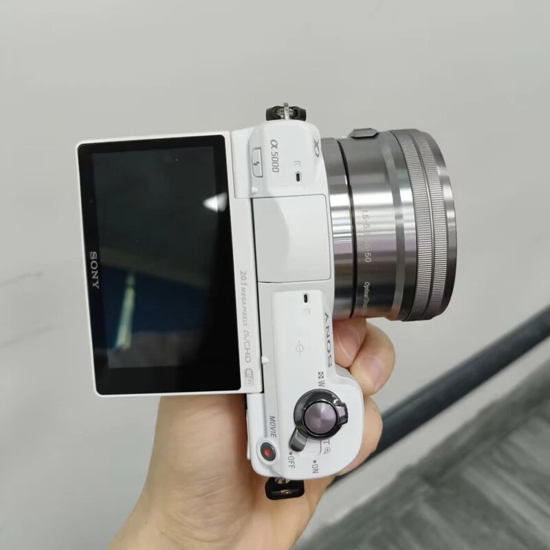 Sony Alpha a5000 Digital Mirrorless Camera Body with PZ 16-50mm Lens - White - Image 4 of 4