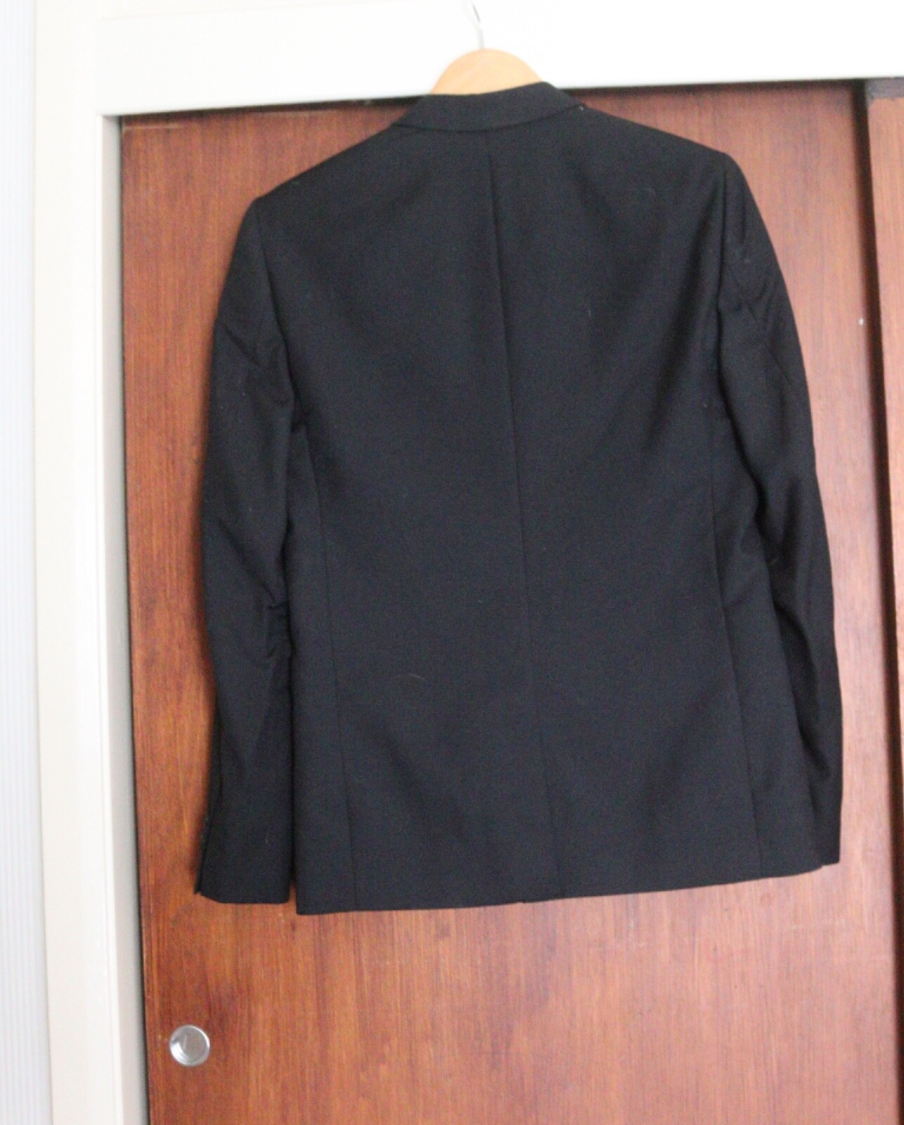 River Island Gents 2 piece suit. Very good condition. Jacket 38R Trousers 34/30 image 2