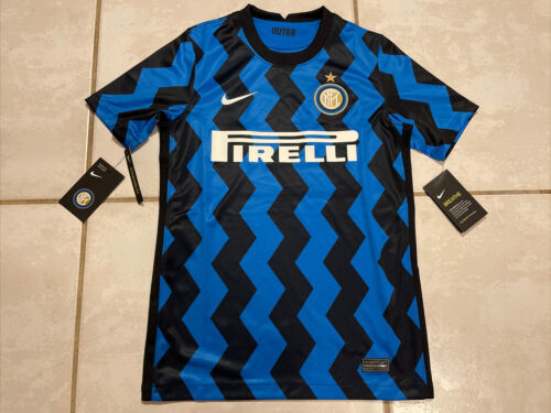 Vintage 1995 / 1996 Inter Milan Umbro Pirelli Soccer Vintage 1995 / 1996 Inter Milan Umbro Pirelli Soccer
