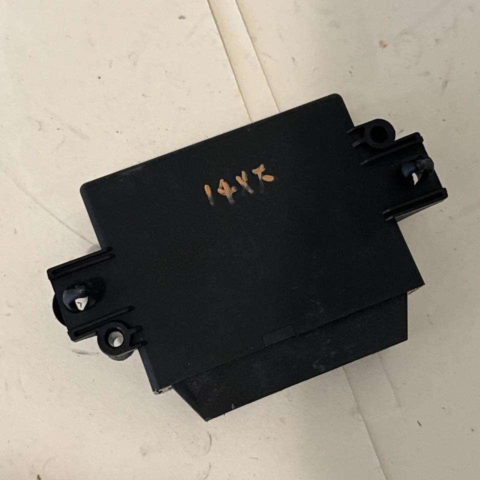 Jaguar XF 2014 módulo de control de asistencia de estacionamiento OEM BW83-15K866-BC Foto 4 de 4