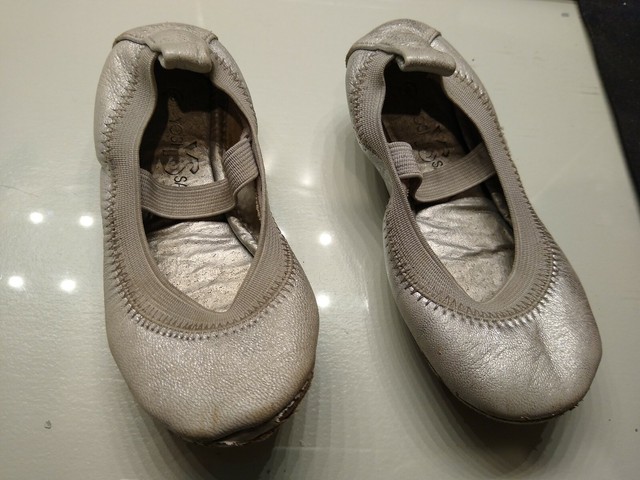 ys ballet flats