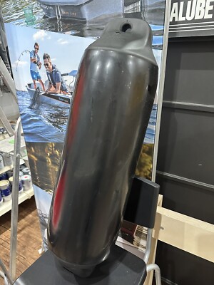Majoni Qualitäts-Fender Comet schwarz 25x80 cm Neu günstig Lagerräumung