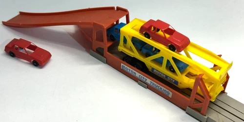 TYCO US 1 Trucking Vintage Working Motor City Car Hauler Track Section Rare