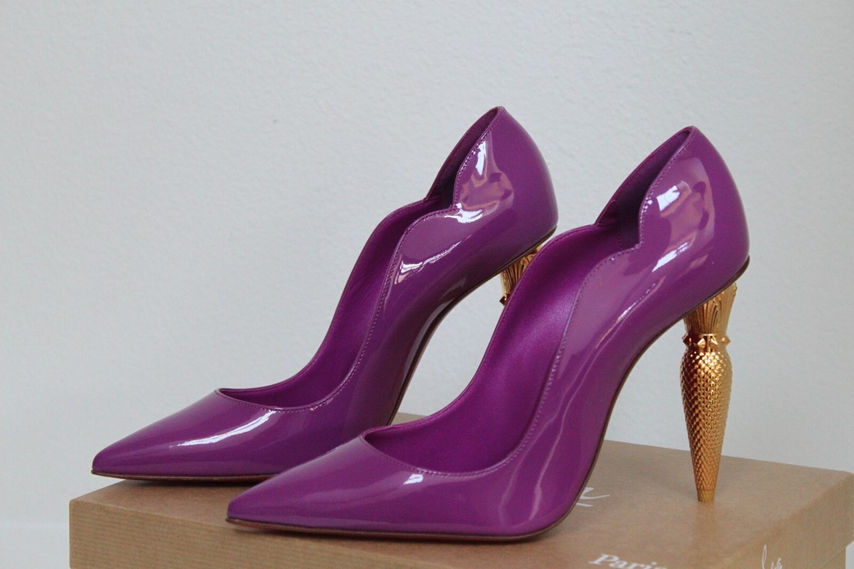 7 / 37.5 Christian Louboutin Purple Patent Lipchick Heel Pointed