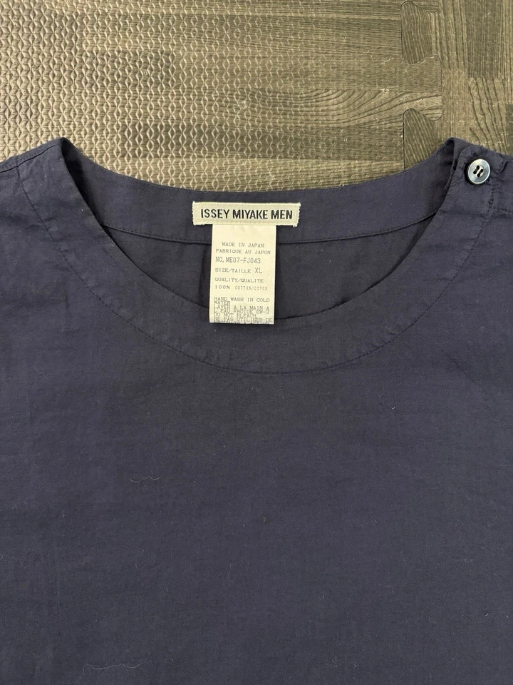 Issey Miyake 男式 XL 码深蓝色 3 单肩纽扣圆领衬衫日本制造 — 第 4/4 张图片