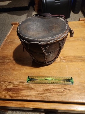 Wunderschöne ziemlich alte Trommel - gebrauchtes Objekt / Trödel