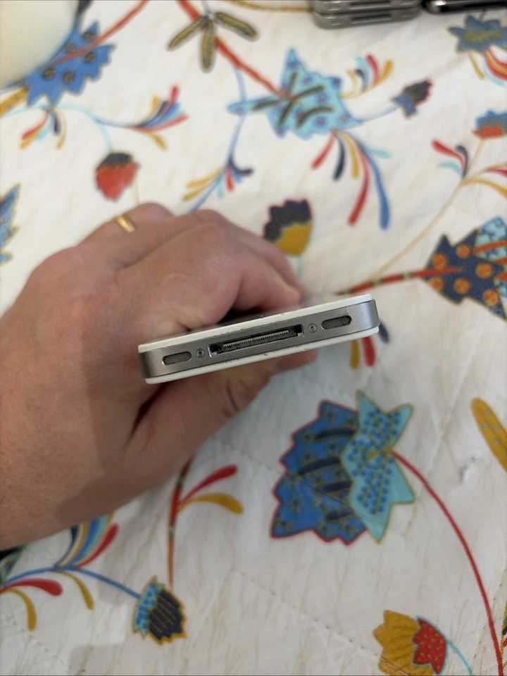 Apple iPhone 4S 16GB A1387 Bianco White 4094 - Immagine 3 di 4