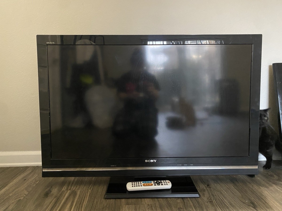 ソニー　ブラビア Sony Bravia LCD TV Black with Remote HDMI Component Composite S