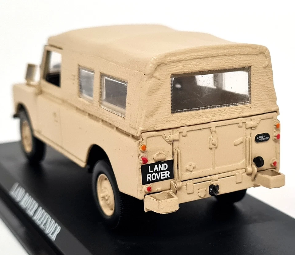 Atlas 1/43 - Land Rover Defender Sand Diecast Scale Model Car - Image 4 of 4