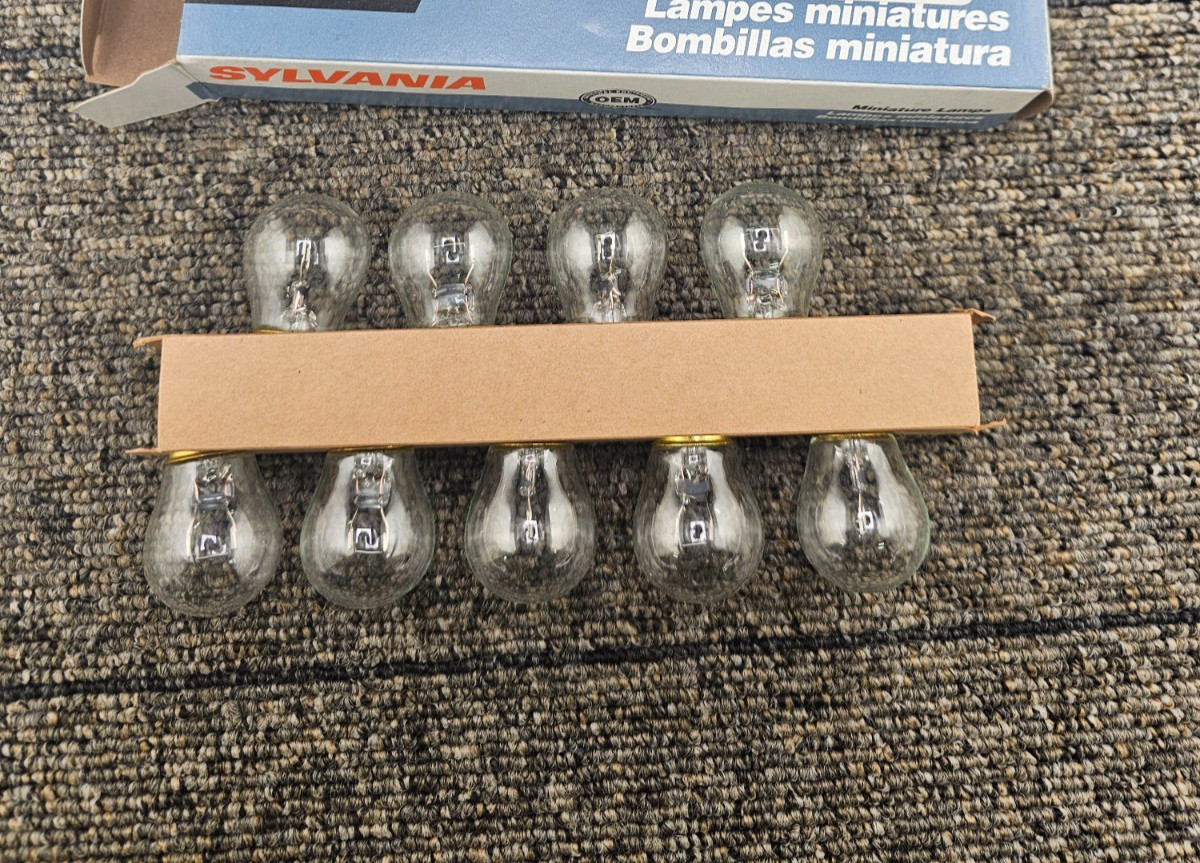 402 Lumens 23 W 12v