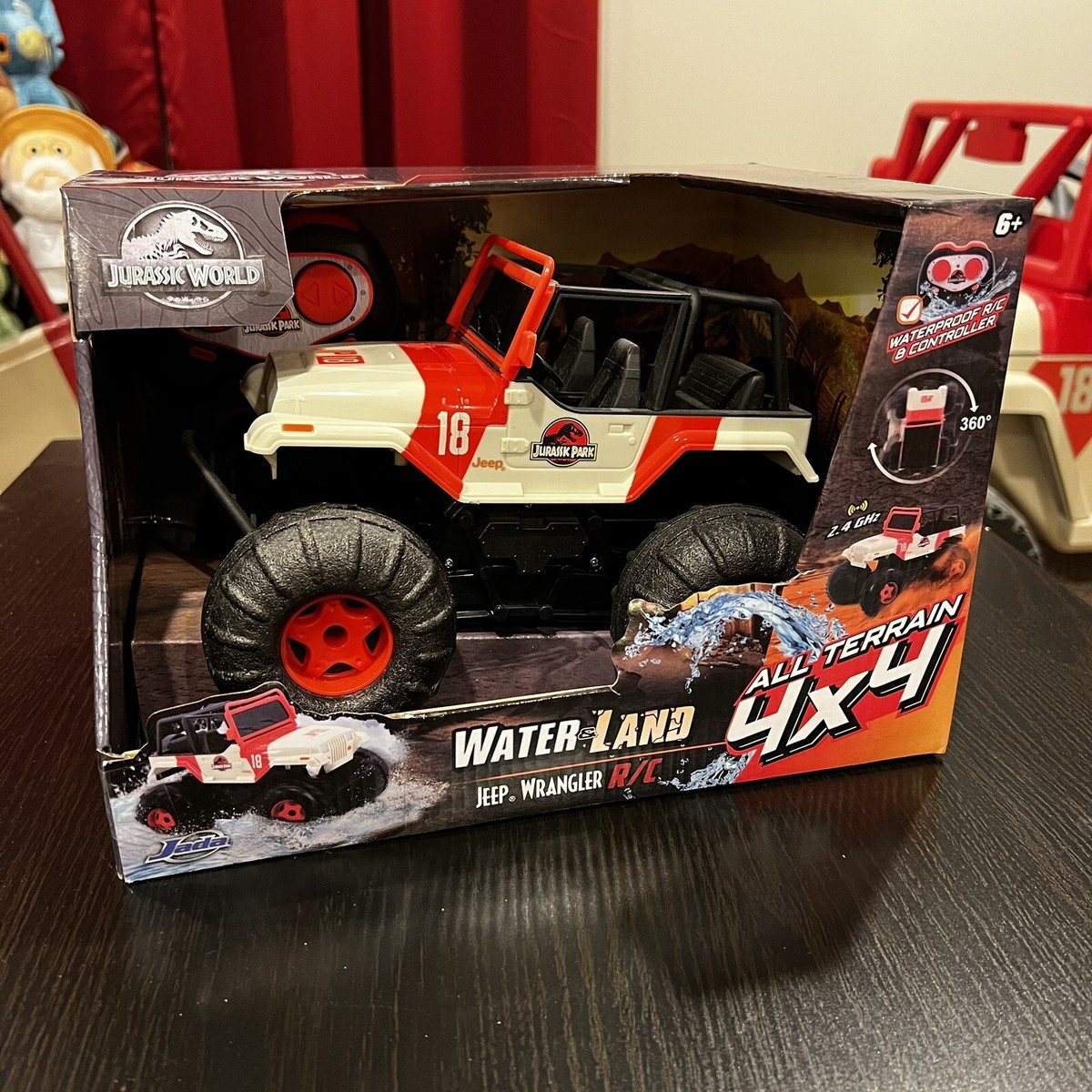 NEW Jada Jurassic World Park Jeep Wrangler Remote Control R/C Land Water  4x4