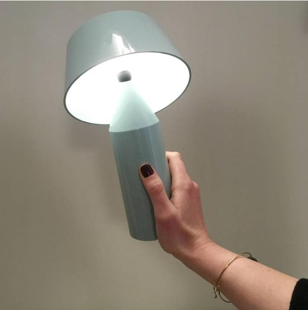 Lampe Bicoca bleu clair avec batterie : l'idée cadeau original pour la maison