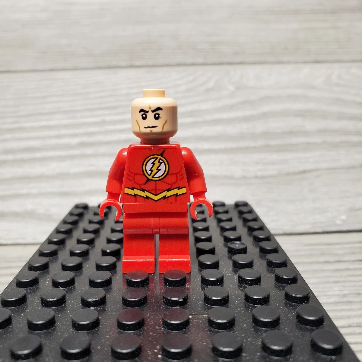 Lego DC Justice League Flash Minifigure 211904 76098 sh473