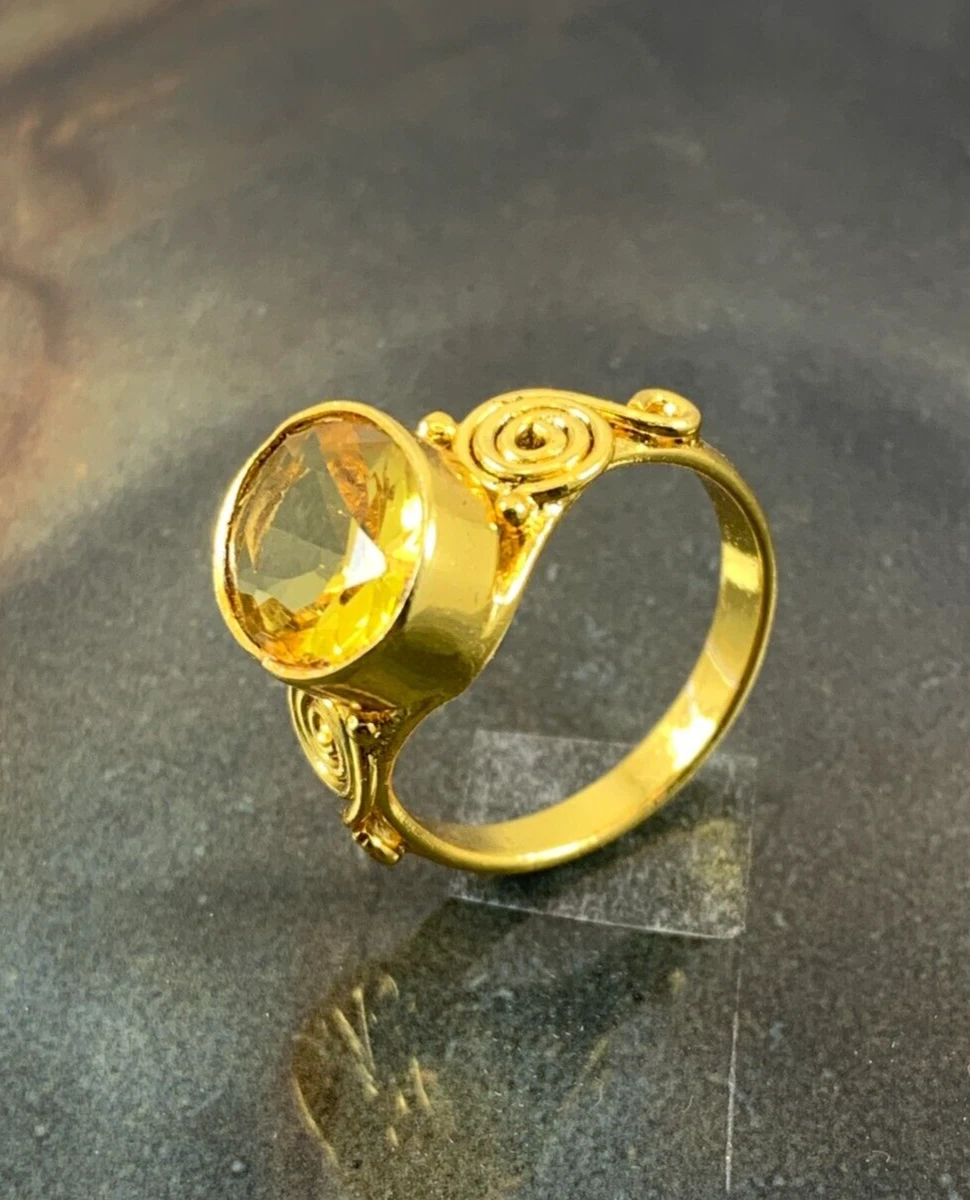 Best design of store ring in gold