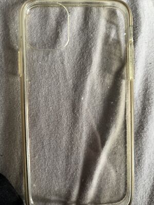 Spigen Ultra Hybrid Schutzhülle für Apple iPhone 11 - Crystal Clear (076CS27185)