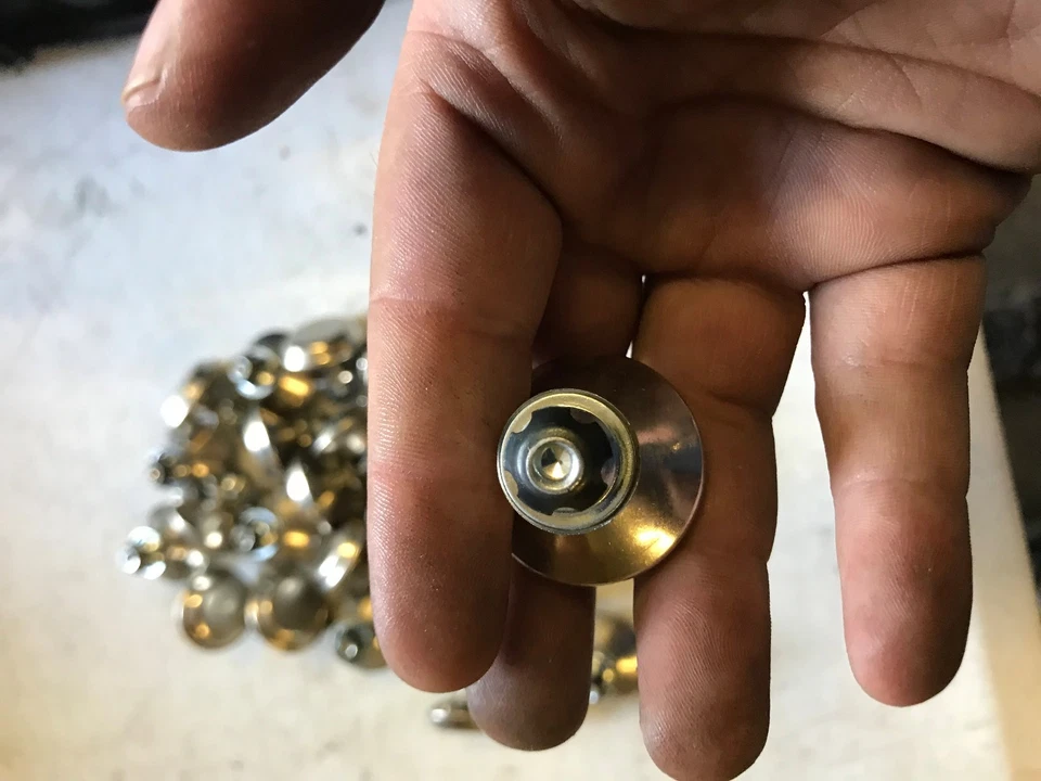 Decker Inc школьный стол стул запасные части GAS70 скольжения лот из 25 - Изображение 4 из 4