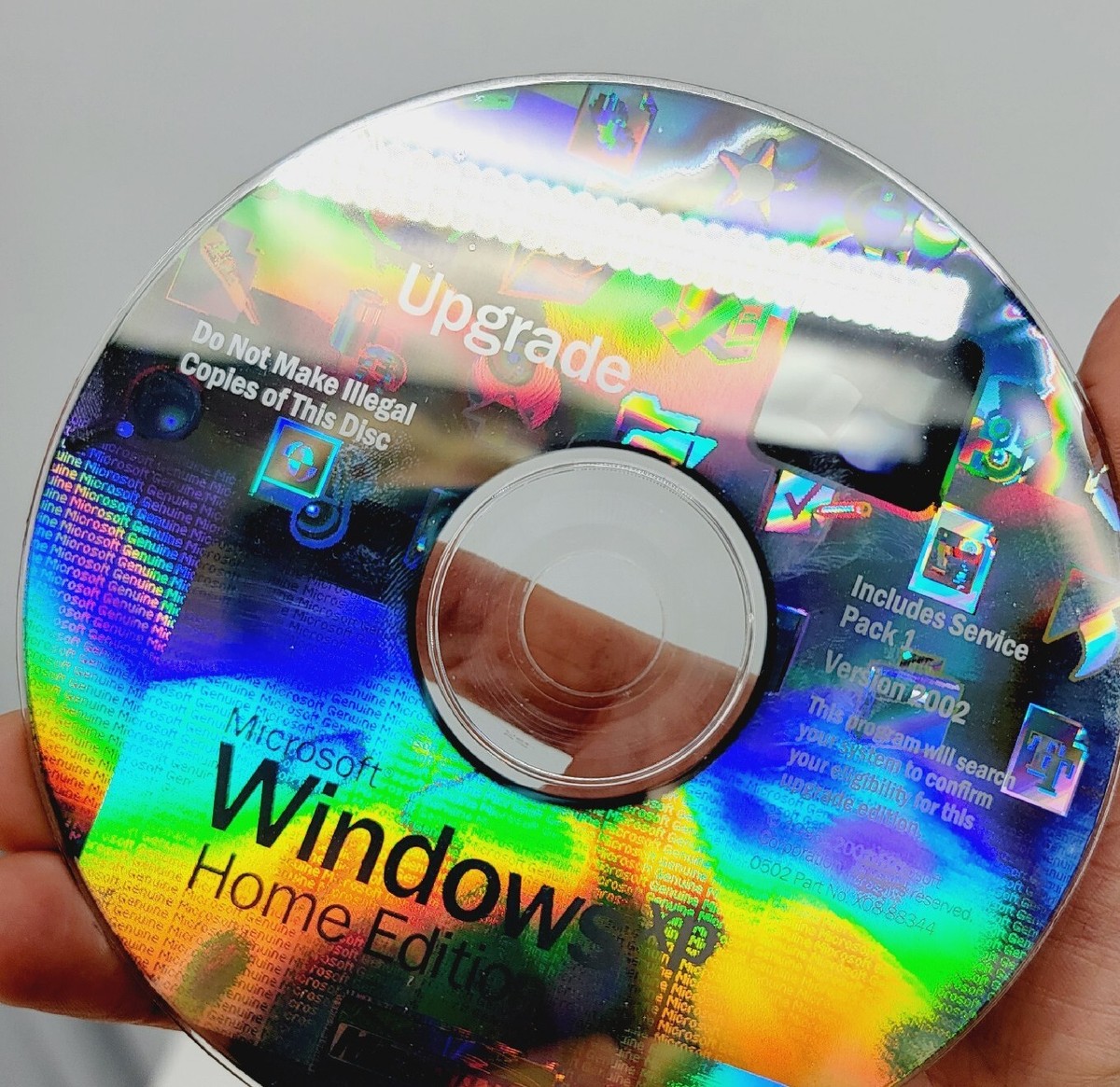 Microsoft Windows XP Home Edition - Full Version with Microsoft Windows XP Home Edition - Full Version with