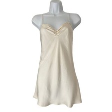 Victoria  s Secret VTG Y2K Ivory White Silk Lace Camisole Babydoll Nightie XS