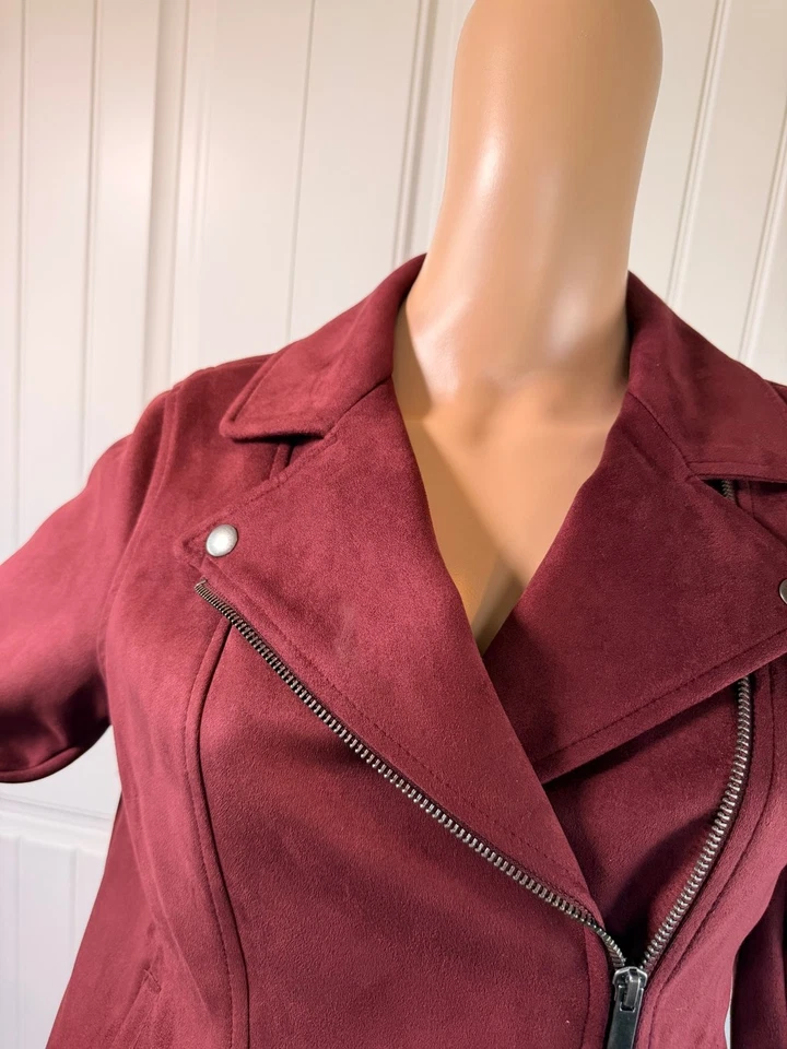 Antigua Chaqueta Moto Azul Marino Borgoña Imitación Gamuza Pequeña Elegante Edgy City Girl Motociclista Ropa de Calle Foto 3 de 4