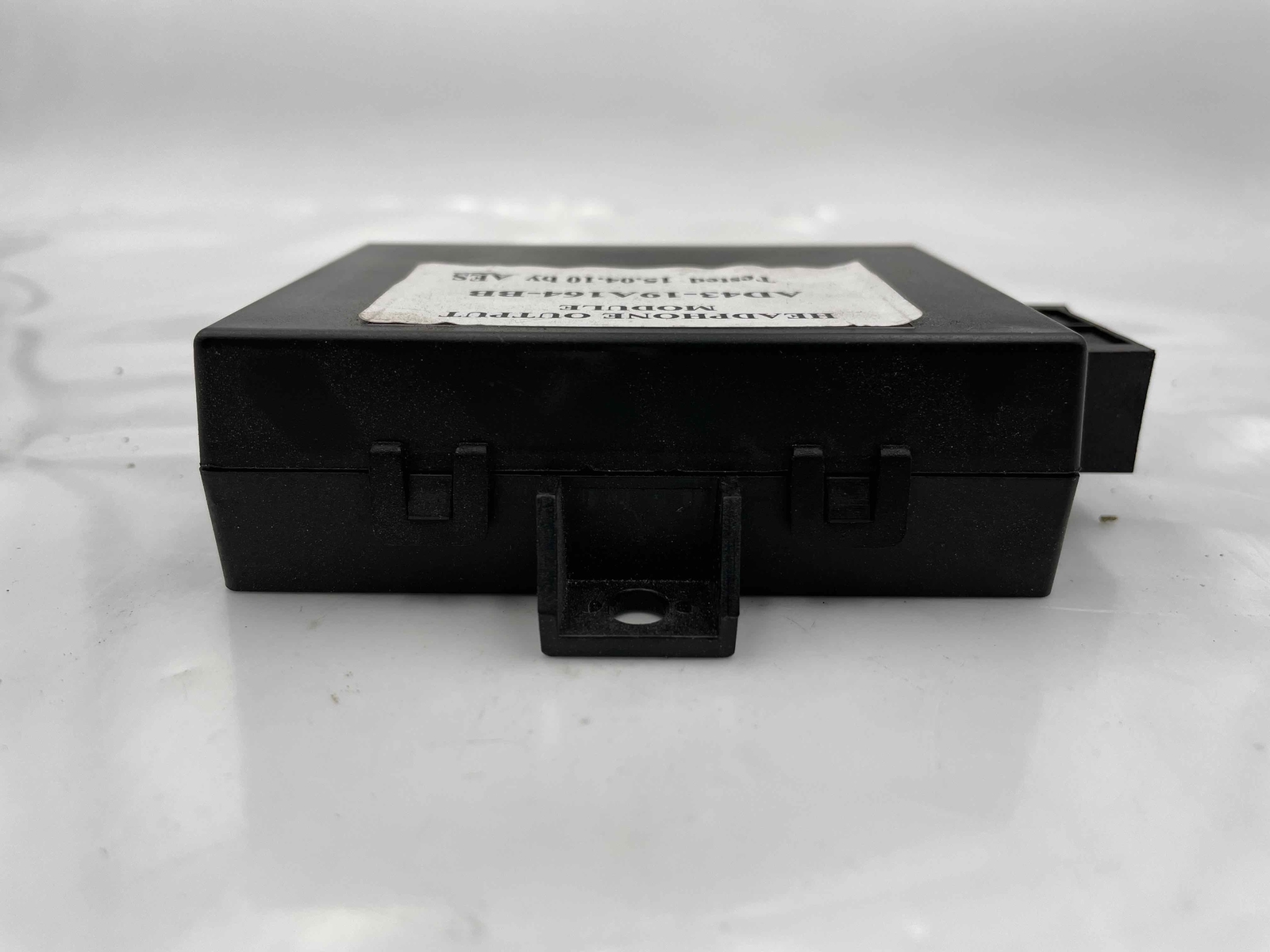 2010 Aston Martin Rapide Headphone Output Computer Control Module AD43-19A164-BB