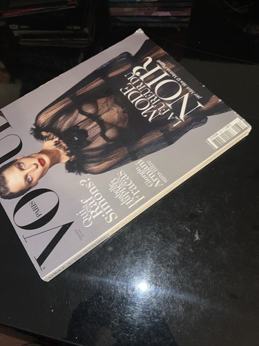 Vogue Paris ~ #930 September 2012 ~ Lara Stone Marcus Piggott Kate Moss - Picture 5 of 8