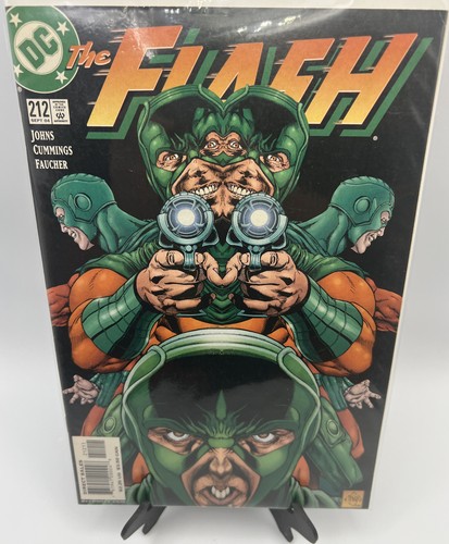 Flash #212 (DC,2004) Origin Of New Mirror Master~Geoff Johns - Picture 2 of 3