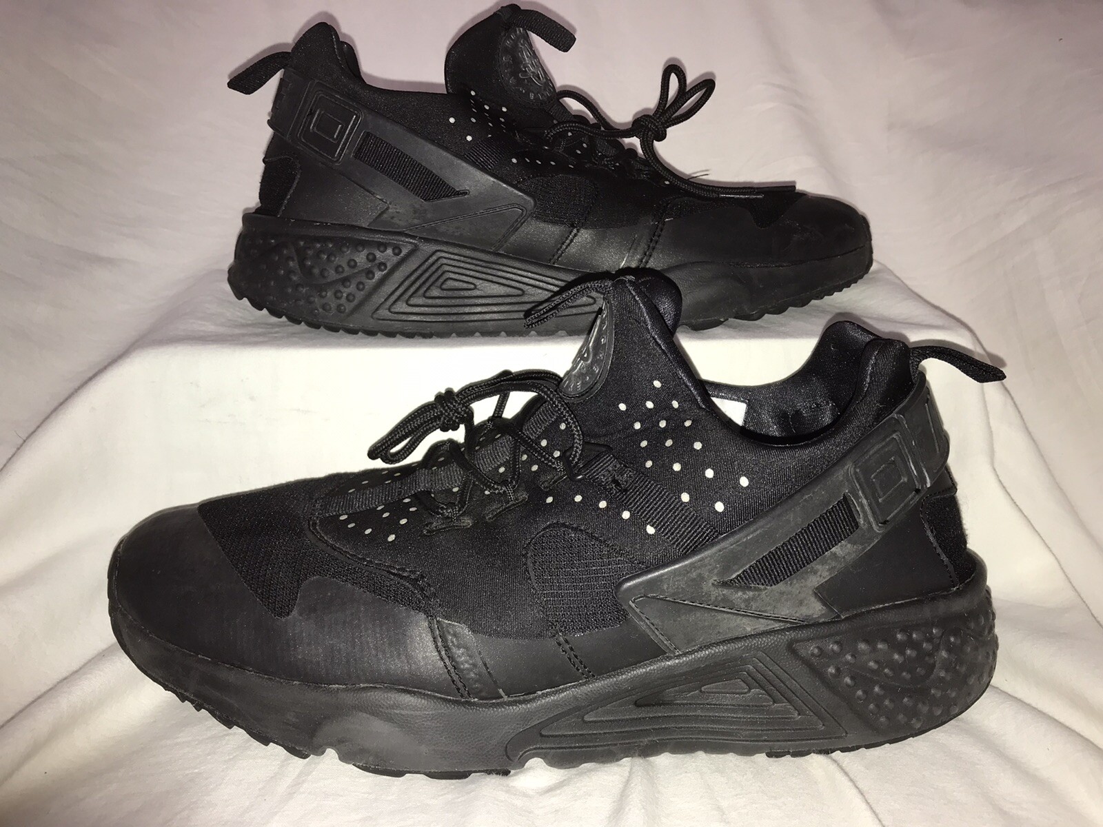 triple black huarache size 3