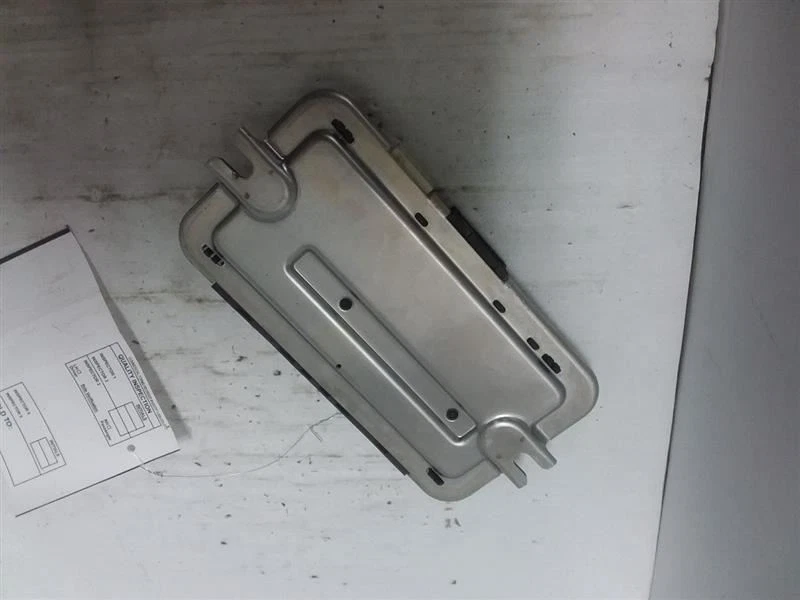 Módulo de control del espacio para pies BCM 2012 BMW 650i 61359273630 Foto 3 de 4