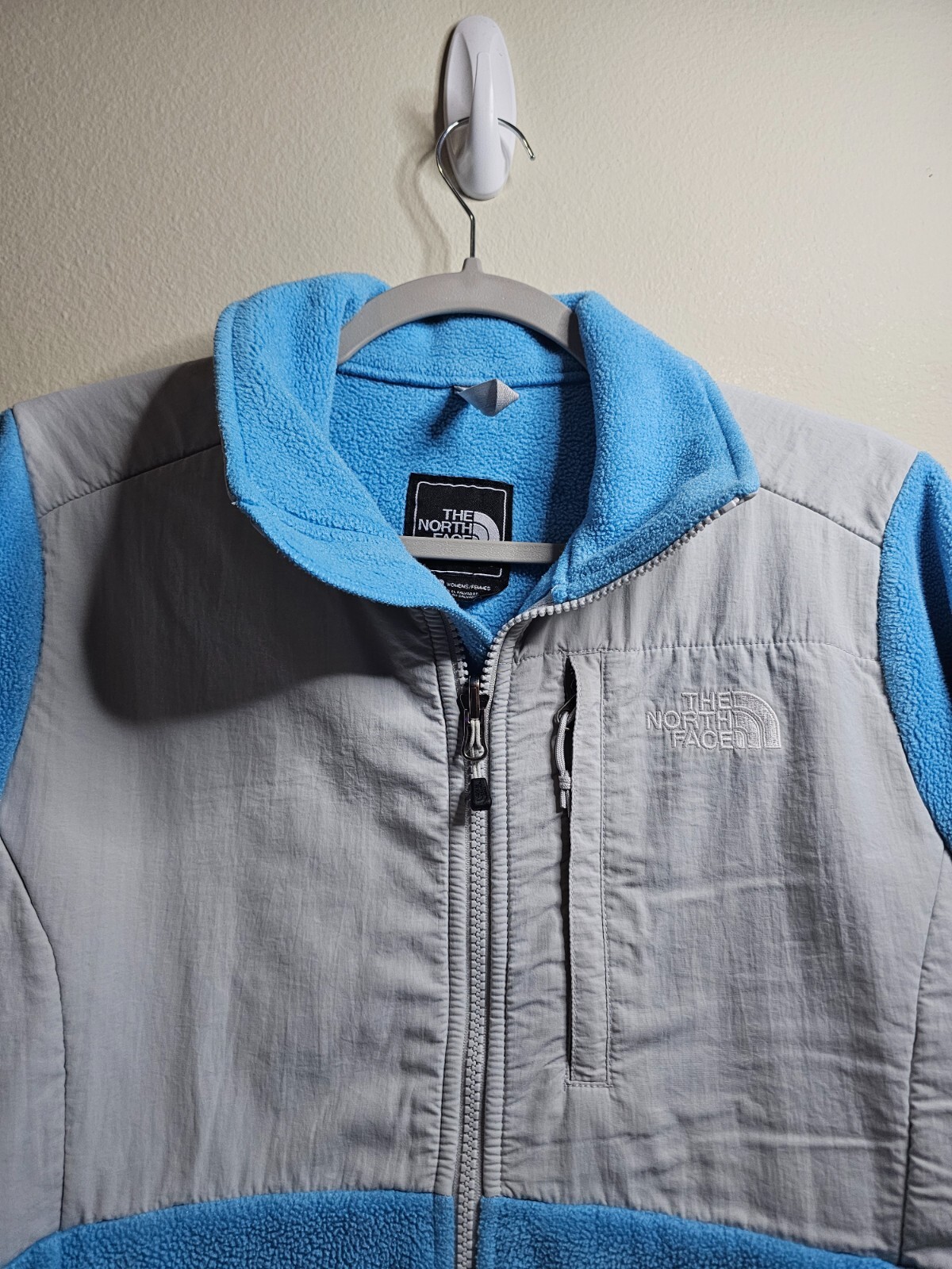 The North Face Polartec Recycled Women’s Size Small Blue Gray Fleece Jacket image 9