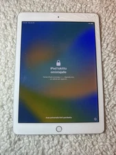 Apple iPad Pro, 32gb, Silver, Cracked, Read Description