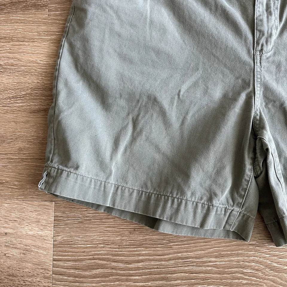 Pantalones cortos chinos Faded Glory verdes para mujer 20W Foto 4 de 4