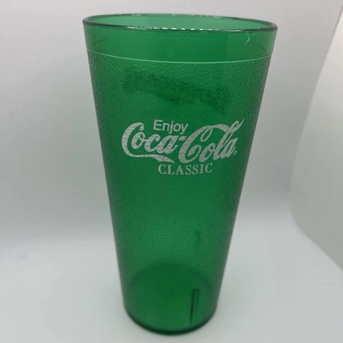 Bennigan’s Grill & Tavern Coca-Cola Green Plastic Cup Tumbler Carlisle USA VTG