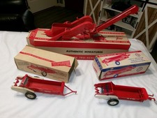 Tru Scale Eska Carter Farm Toy NIB Corn Picker 2 Different Style Manure Spreader