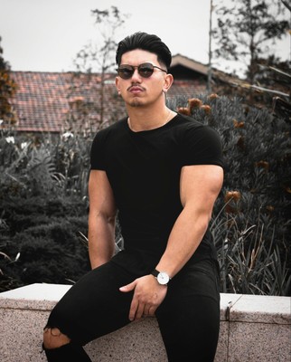 Premium Mens Fitted Plain T Shirt 