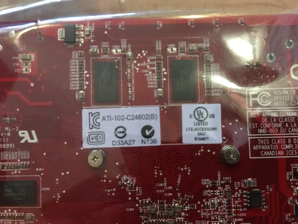 New, HP AMD Radeon 637184-001 637997-001 HD 6570 1GB DDR3 DP DVI Video Card  - Image 3 of 4