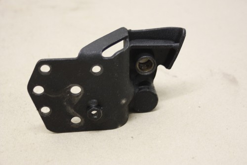 SOPORTE DE CLAVIJA DE REPOSAPIÉS IZQUIERDO HARLEY DAVIDSON SOLFTAIL FXST. - Imagen 6 de 8