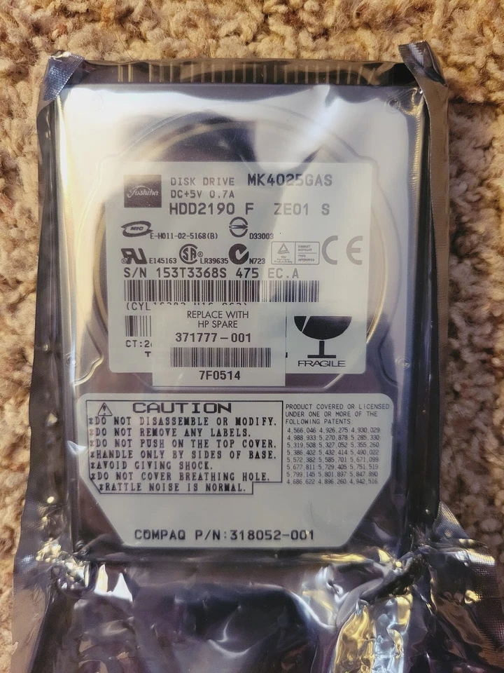 Toshiba MK 4026GAX - Hard Drive - 40 GB - ATA-100 (HDD2193) - Image 2 of 4