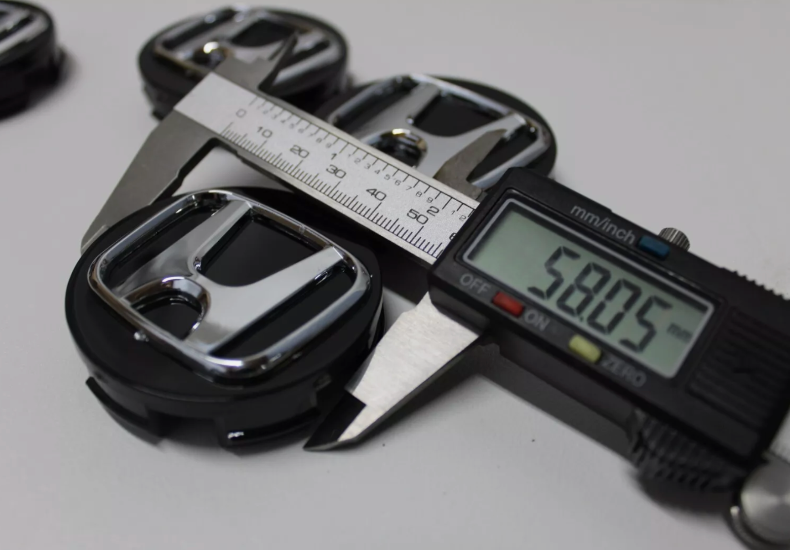 99-06 HONDA CIVIC GLOSSY BLACK Wheel Center Caps Black 58mm Rim Emblems Logo